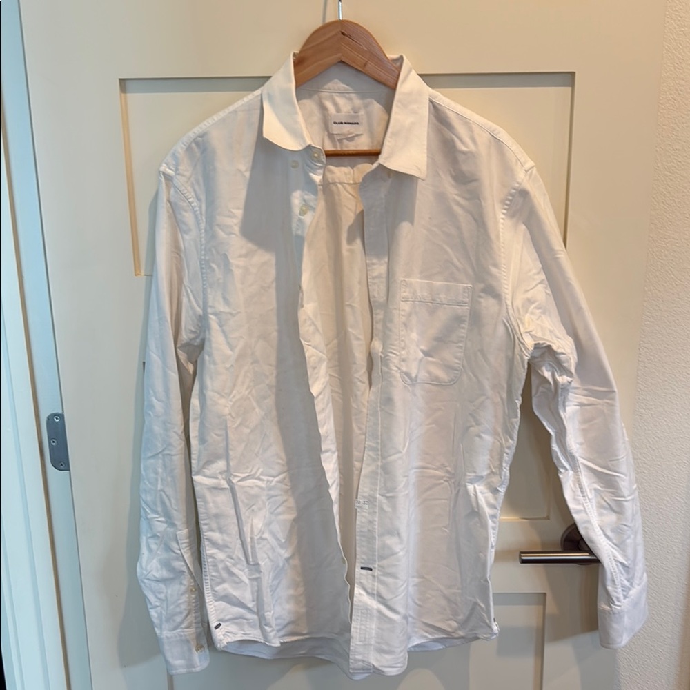 Club Monaco White Button-Up Shirt